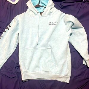 nice vibrant blue Maui hoodie men’s S or youth